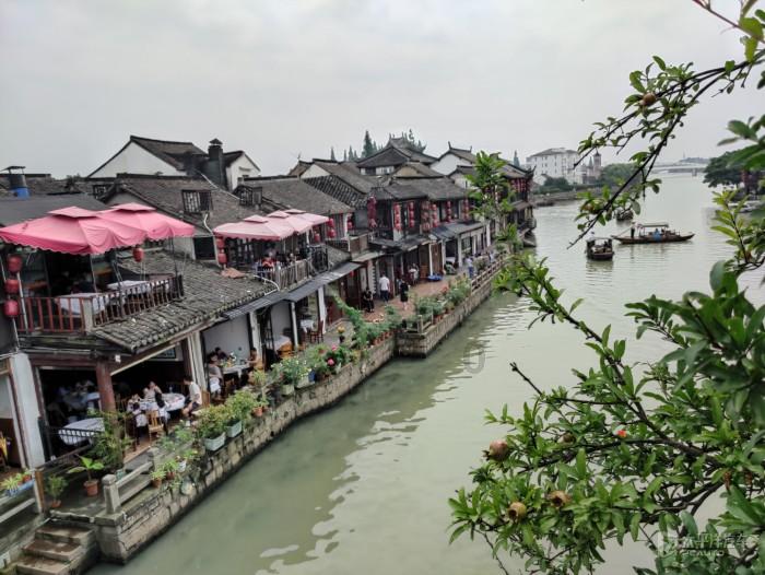 谈恋爱后朋友圈要晒么?-最全面的有问必答平台